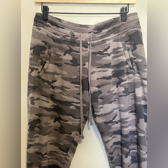 Hard Tail Gray Camouflage Jogger Track Pants - Picture 2 of 7